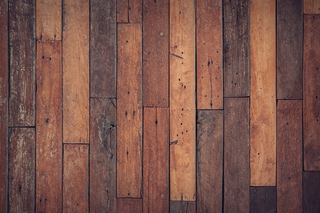 LVT installation, what is luxury vinyl plank flooring, how to get an LVT floor installer