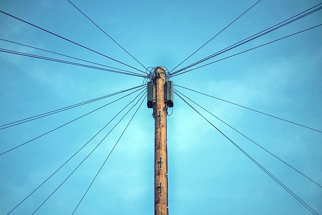 electrician-640x480-40651378.jpeg