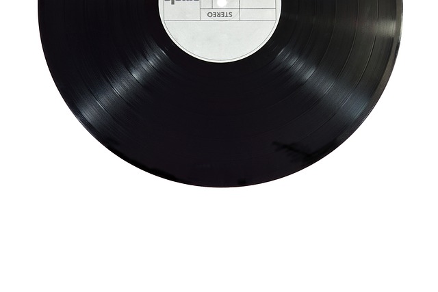 lvt-installation-what-is-luxury-vinyl-pl-640x480-79352868.jpeg