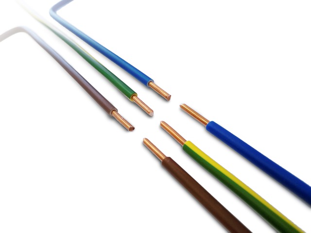 electrician-640x480-14506814.jpeg