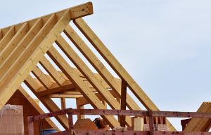 roofer-640x480-83026145.jpeg