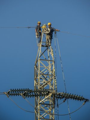 electrician-640x480-37607831.jpeg