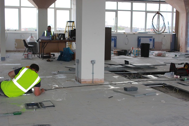 electrician-640x480-72542944.jpeg
