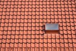 roofer-640x480-67136779.jpeg