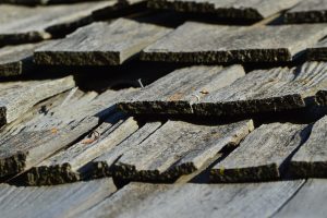 roofer-640x480-89447178.jpeg