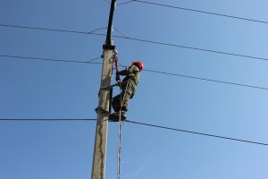 electrician-640x480-41338756.jpeg