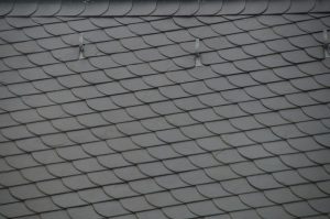 roofer-640x480-58607532.jpeg