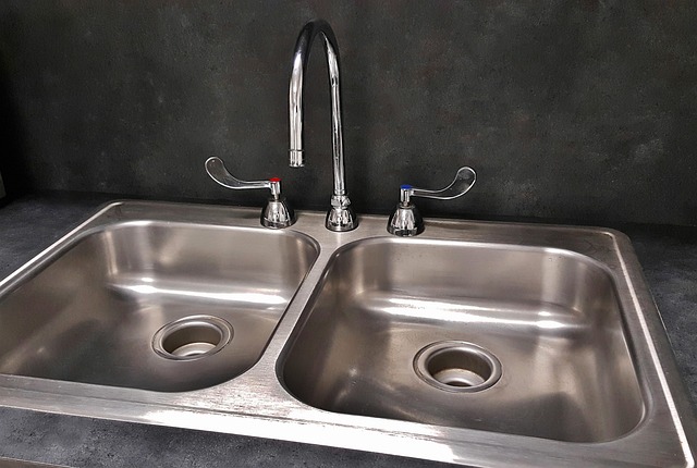 plumbing-services-640x480-2975860.jpeg