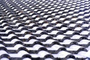 roofer-640x480-69475841.jpeg