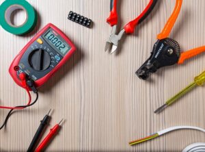 electrician-640x480-64972870.jpeg