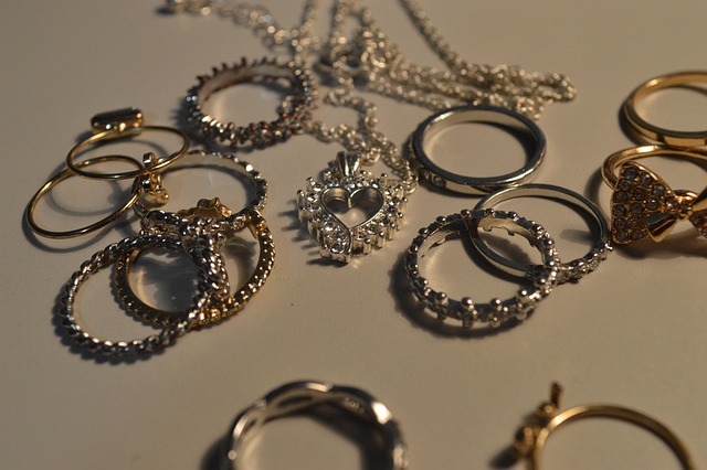jewelries