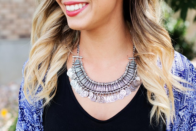 jewelries-640x480-59515418.jpeg